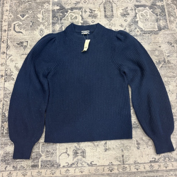 J. Crew Sweater Women’s Navy Cashmere Crew Neck balloon sleeve - Picture 2 of 4